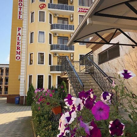 Hotel Palermo Kobuleti Ngoại thất bức ảnh