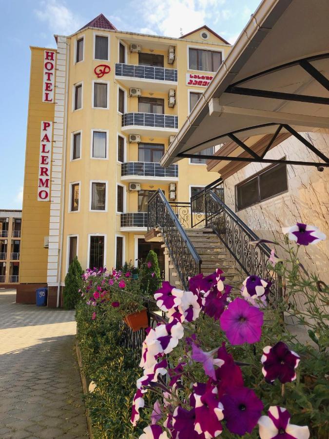 Hotel Palermo Kobuleti Ngoại thất bức ảnh