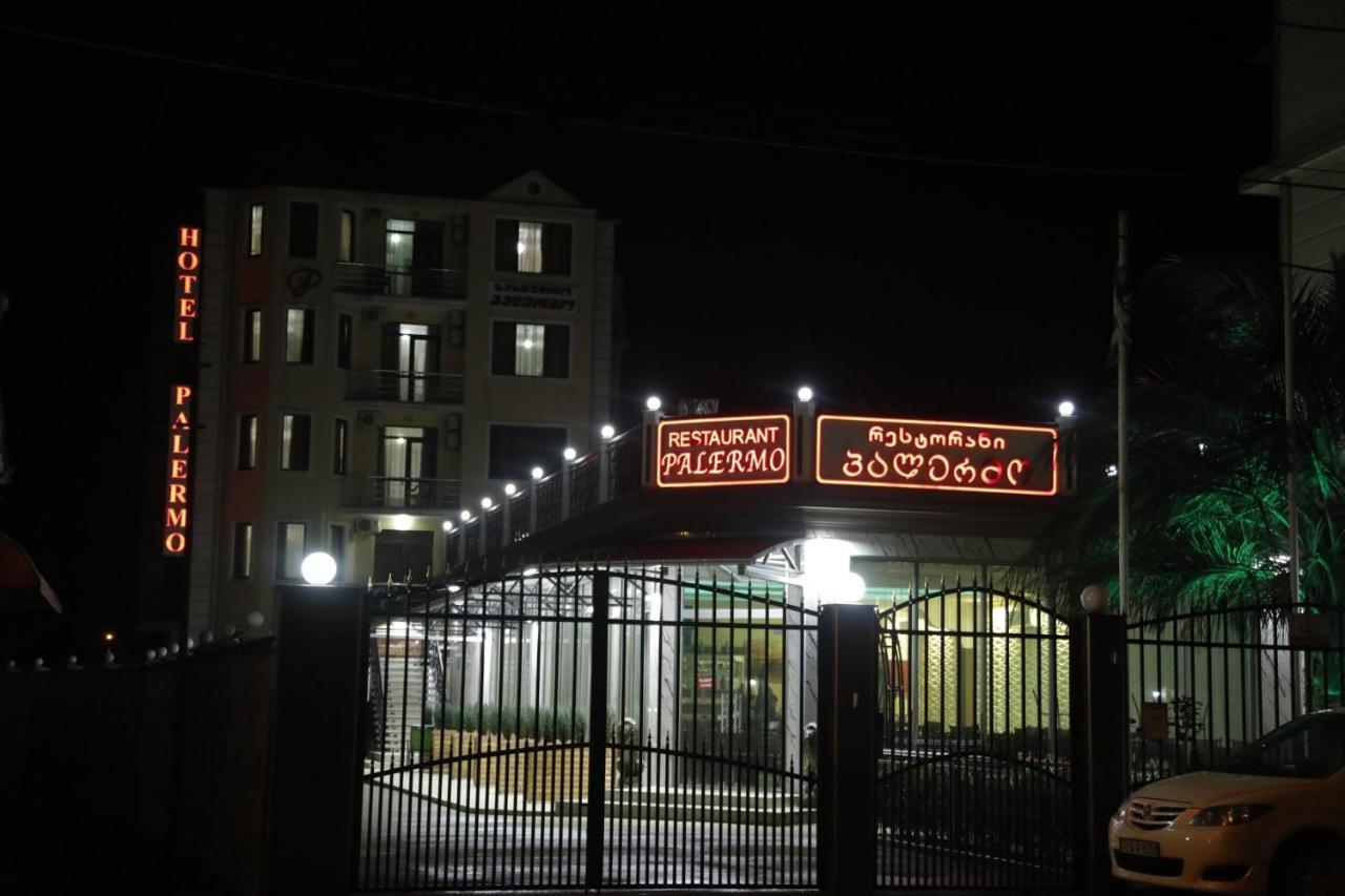 Hotel Palermo Kobuleti Ngoại thất bức ảnh